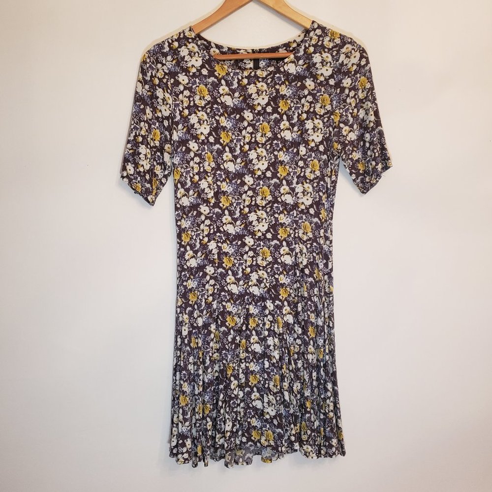 Floral midi dress with full skirt
